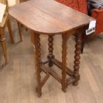 319 3553 DROP-LEAF TABLE